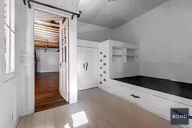 Rented by Bond New York