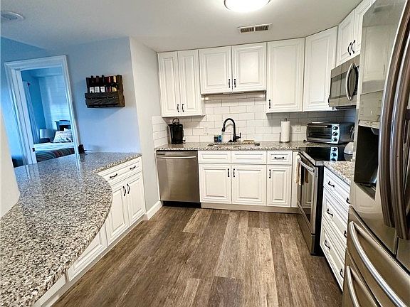 3rd image of 303 Sugar Top Drive #2407