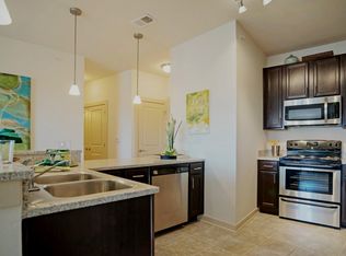 2000 City Walk Way APT 201, Charlottesville, VA 22902