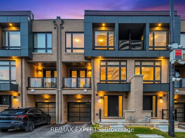 34 Dandara Gate, Vaughan, ON L4L 0M6
