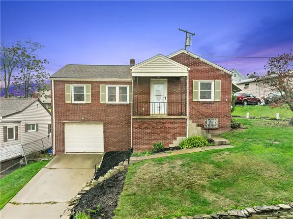 226 E Pitt St, Canonsburg, PA 15317
