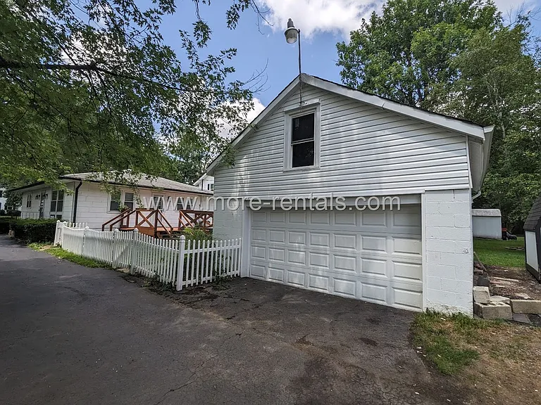 398 Collingwood Ave — Photo 17