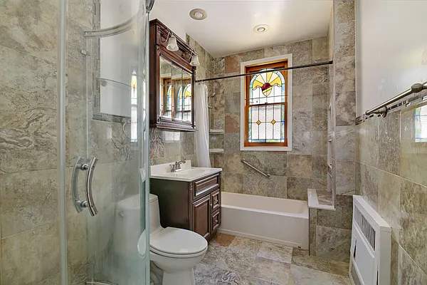 Rented by Compass | media 13