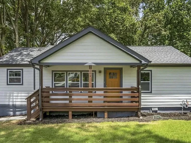 2225 Baker Ter NW — Photo 14