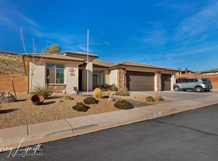 1821 N Rimview Dr, Washington, UT 84780