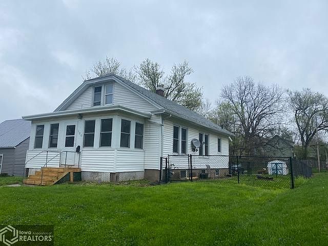 1st image of 106 N Garfield Ave