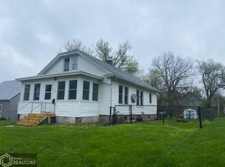 106 N Garfield Ave, Burlington, IA