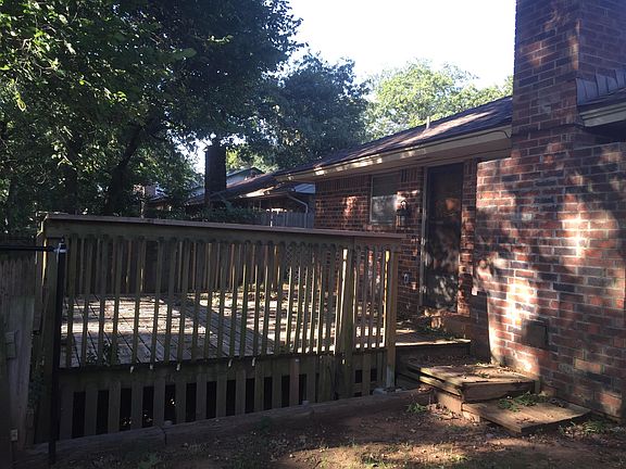 5th image of 1800 Pine Oak Dr #1