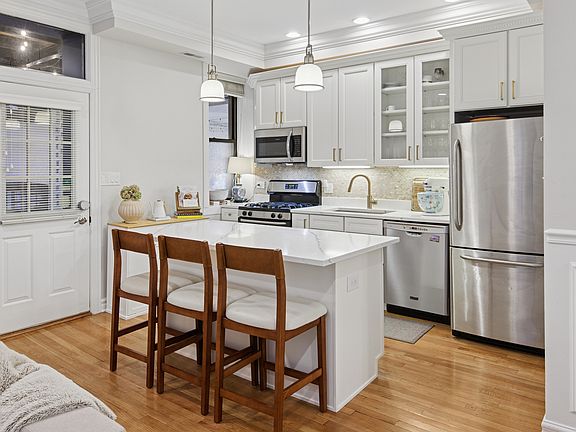 3rd image of 1703 N Crilly Ct APT 1