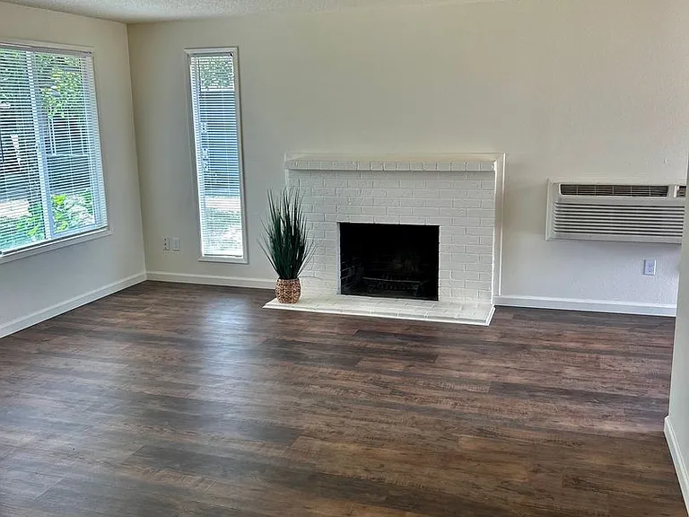 Ava Apartments — Photo 5