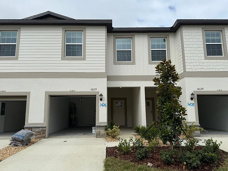 10125 Trumpet Honeysuckle Way — Photo 2