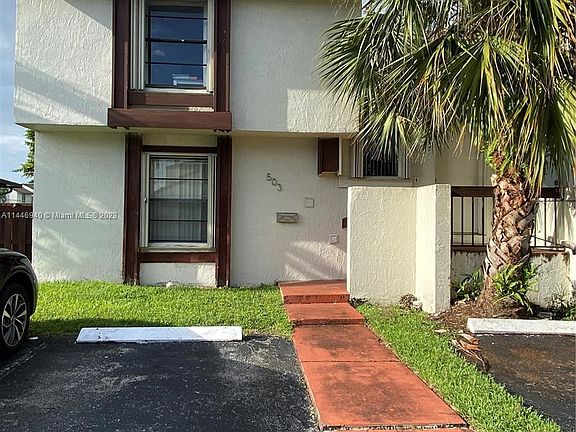 2nd image of 503 NW 98th Ct #503