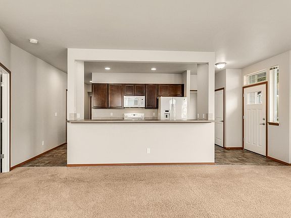 5th image of 19626 Wapato Ln NE