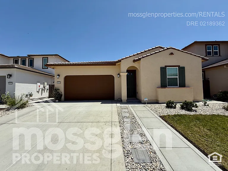5666 Sailrock St — Photo 1