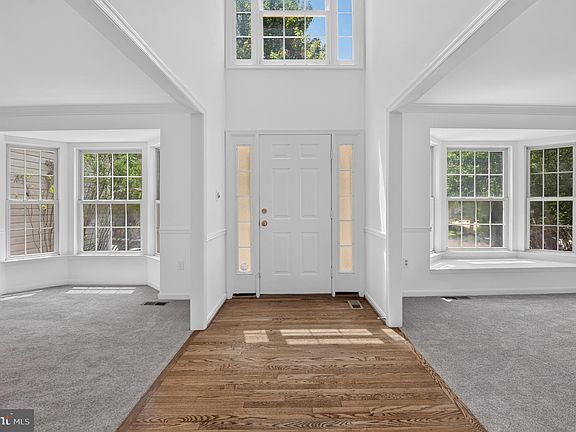 3rd image of 10014 Westerly Ln