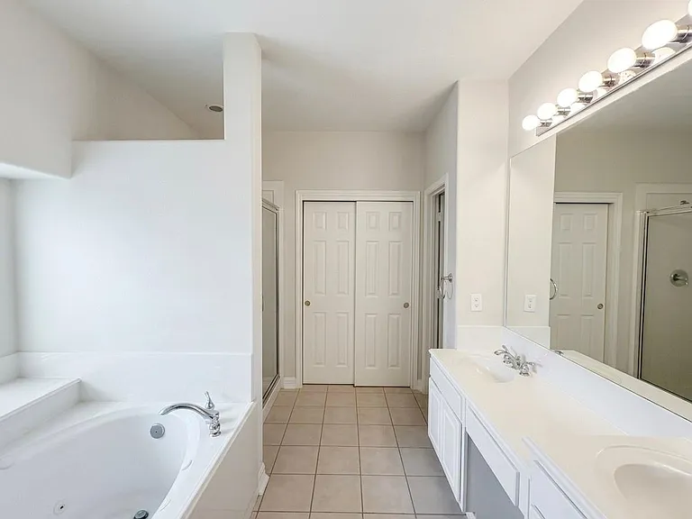 3002 Flintwood Dr — Photo 8