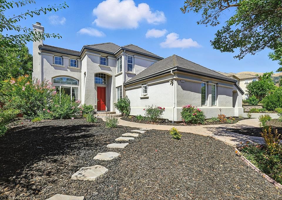 1st image of 553 Lower Vintners Cir