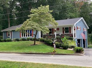 7 Meadowbrook Rd, Lincoln, RI 02865