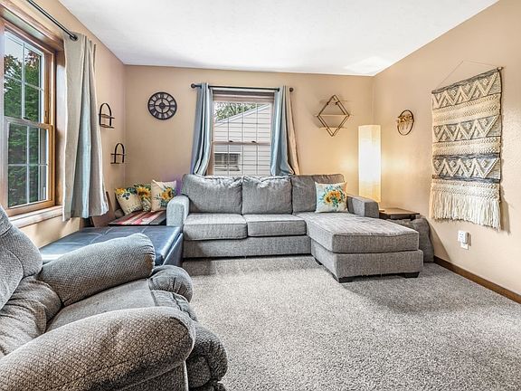 5th image of 3021 Parkridge Ave