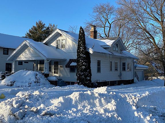 3rd image of 234 N Chicago Ave