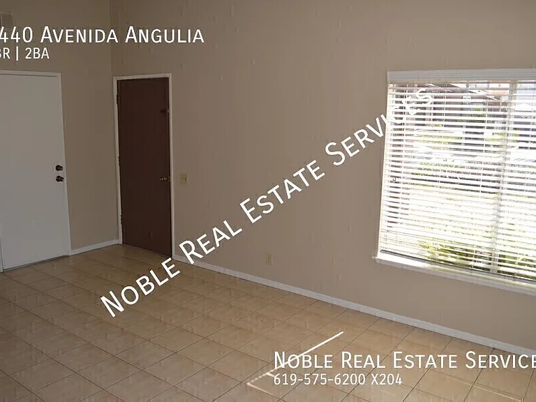8440 Avenida Angulia — Photo 10