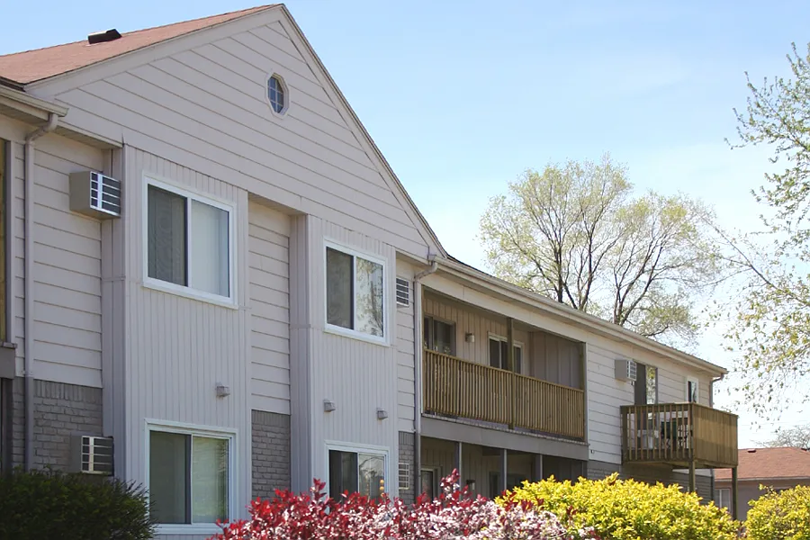 1 bed, 820 sqft, $1,125 — Photo 1