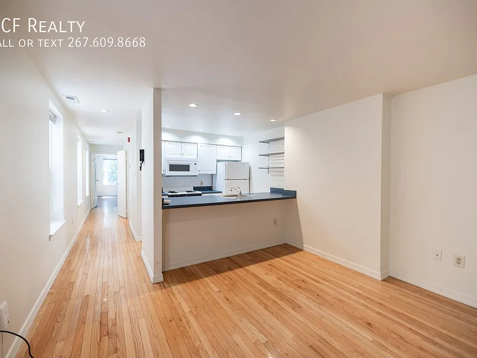 1728 Green St #2R