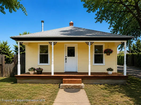 324 E 7th St, Rifle, CO 81650