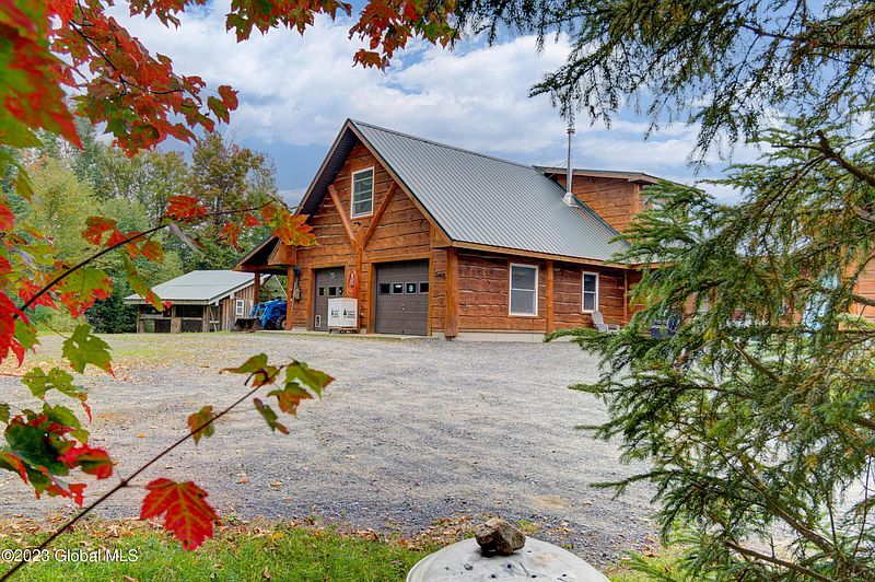 4th image of 15 Powley Road