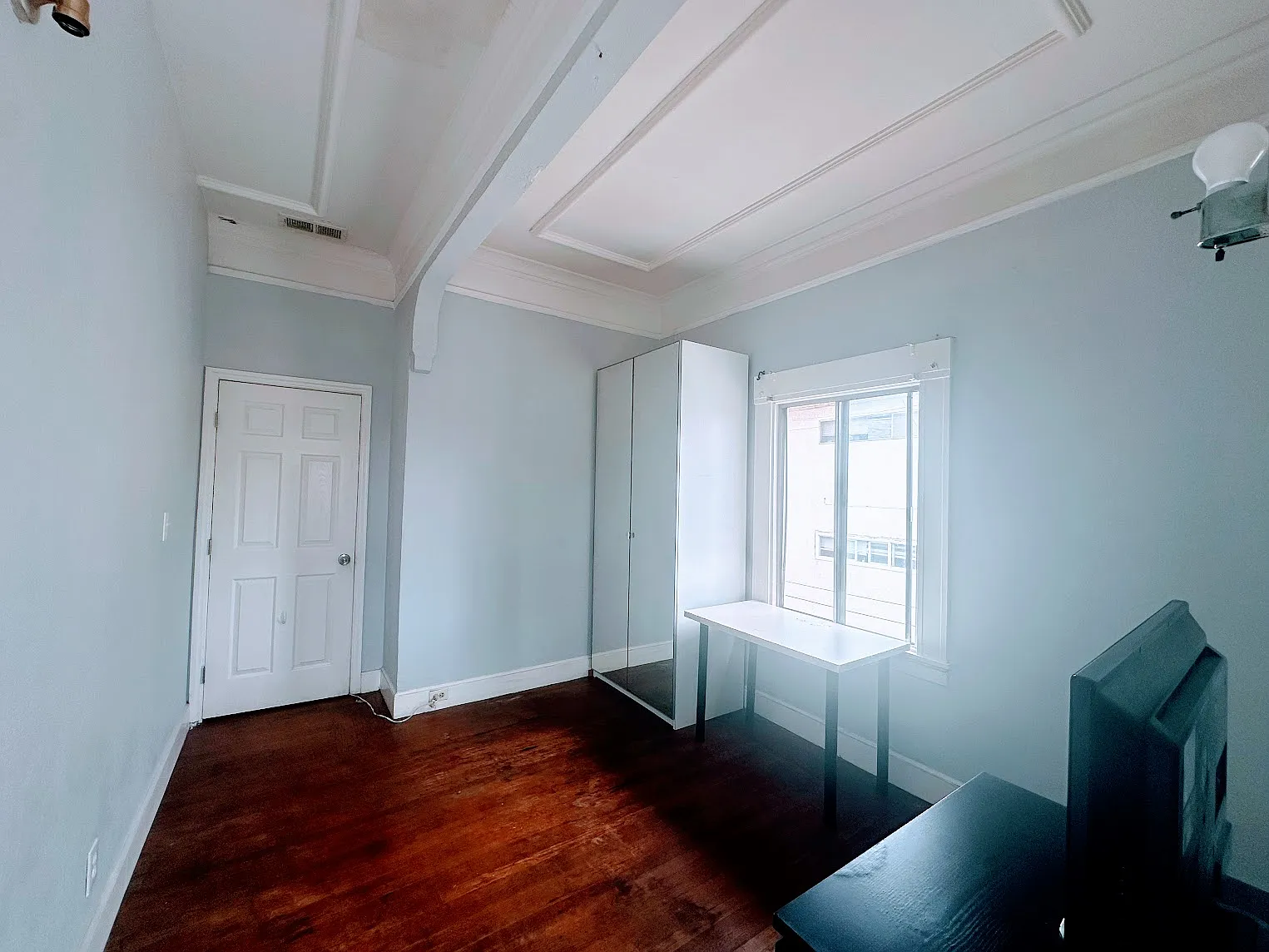 5 bed, 600 sqft, $895 — Photo 3