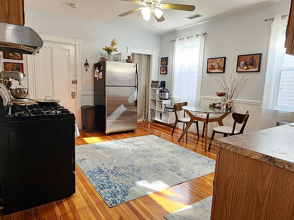 3rd image of 66 Chestnut St #2
