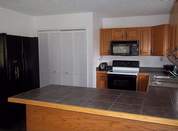 5th image of 208 American Dr