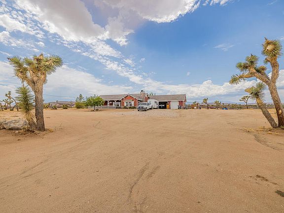 3rd image of 4224 Yucca Mesa Rd