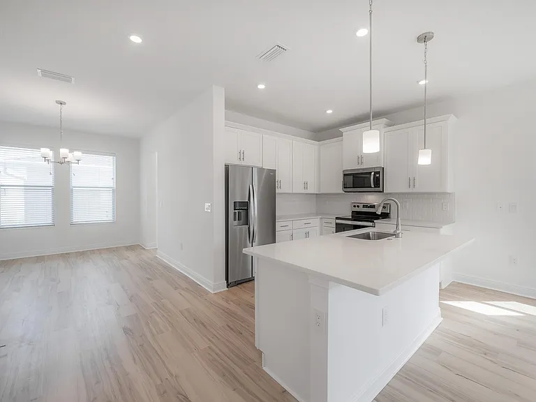 2703 W Fig St #1 — Photo 13
