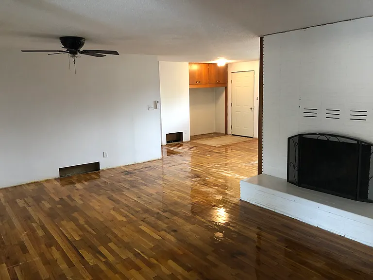 1801 Siskiyou Blvd — Photo 5