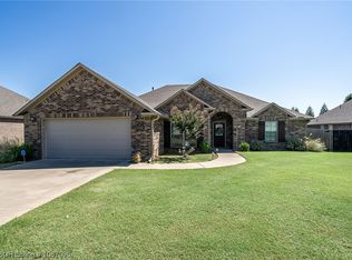 12221 Sapling Dr, Fort Smith, AR 72916