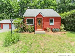 17 Woodlawn Dr, Coventry, CT 06238