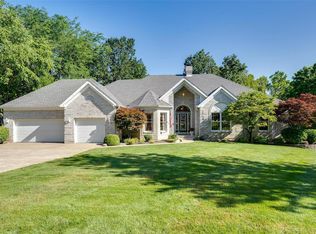 11 Holloway Dr, Lake Saint Louis, MO