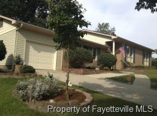6417 Milford Rd, Fayetteville, NC 28303