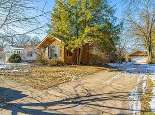 105 Mundy St, Lincoln, IL 62656