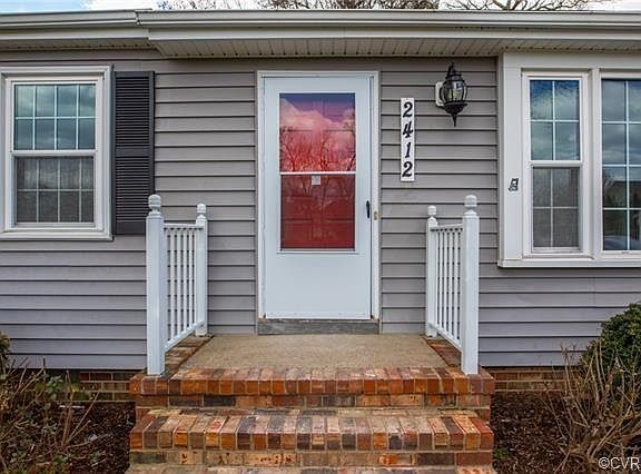 5th image of 2412 Lauderdale Dr