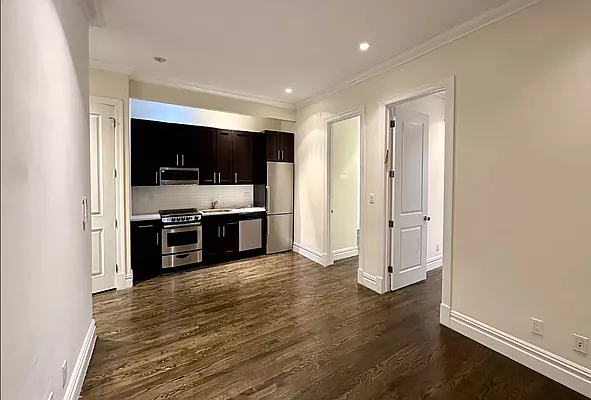 Rented by Avenues Real Estate | media 8