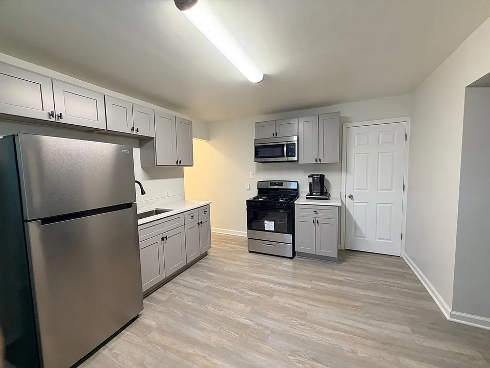 1030 Kilburn Ave #1
