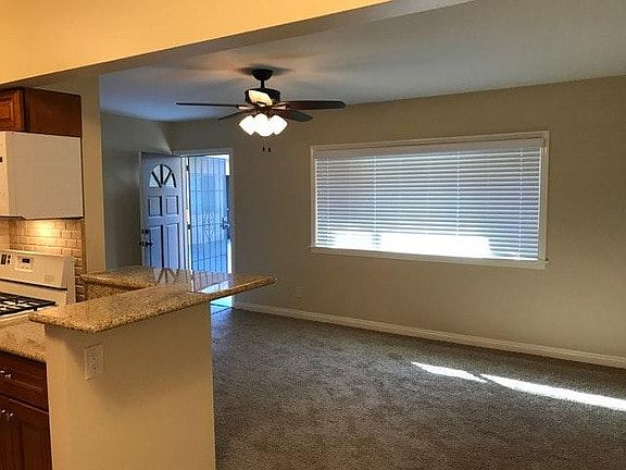 4th image of 1427 W Parade St APT 1