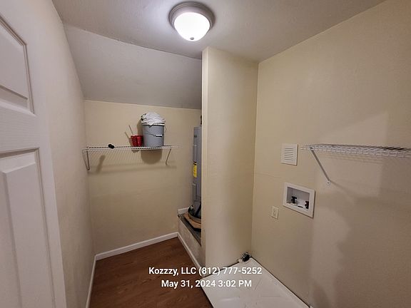 4th image of 407 E Michigan St #B