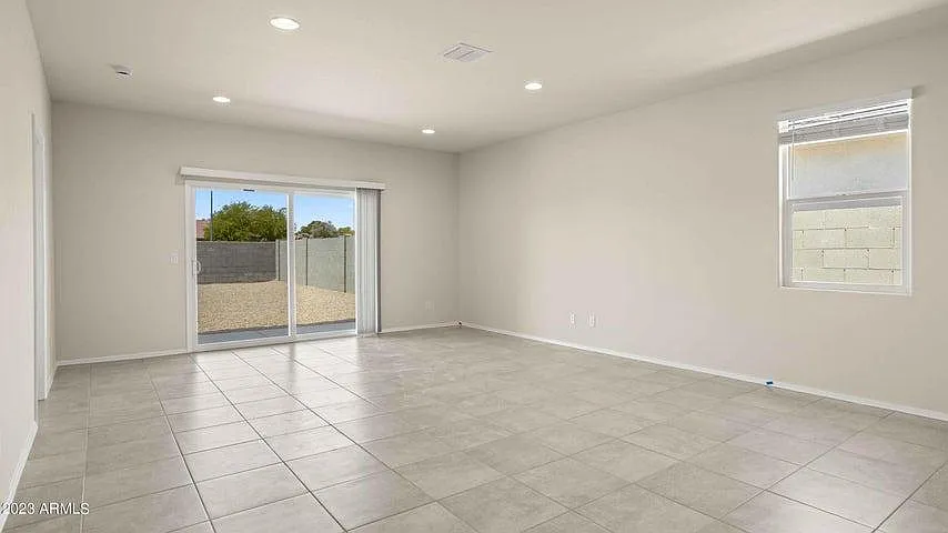4 bed, 1650 sqft, $1,845 — Photo 4