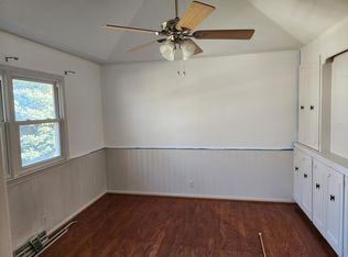 8806 N 52nd Ave, Omaha, NE 68152