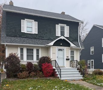 3573 Silsby Rd, University Heights, OH, 44118