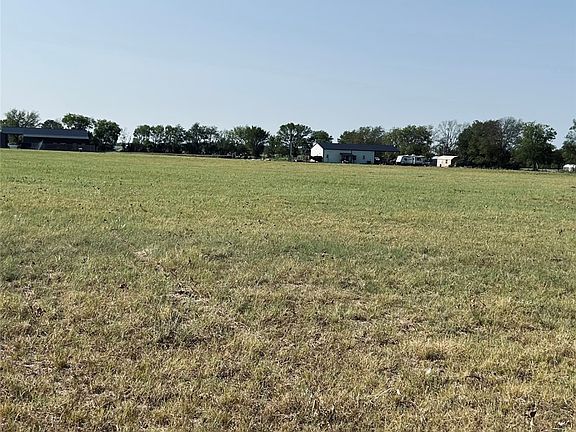 3rd image of 1235 County Rd #1235