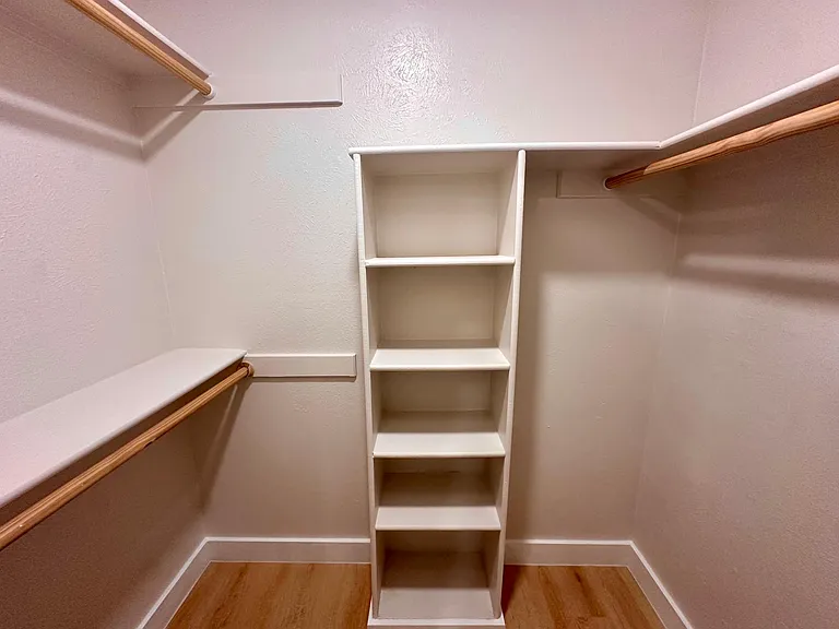 2922 Berkshire Dr — Photo 18